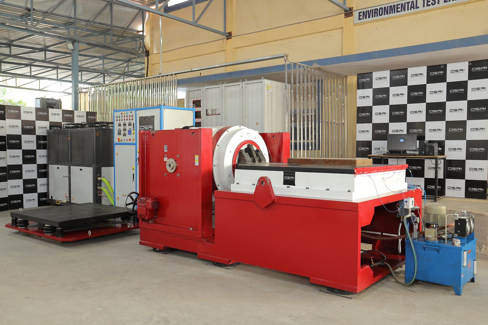 16,000 kgf electrodynamic shaker with slip table