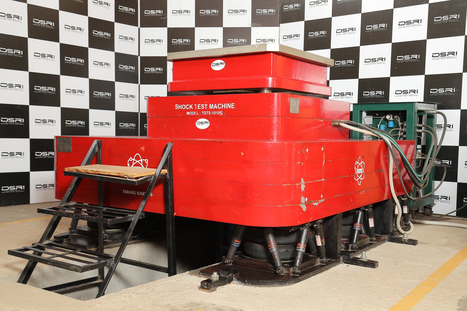 Shock test machine